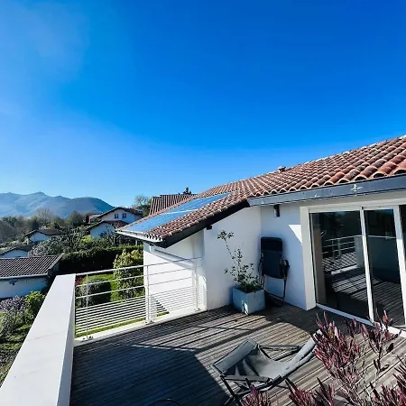 Maison Avec Panorama Sur Les Montagnes Basque