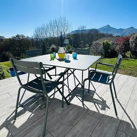 Maison Avec Panorama Sur Les Montagnes Basque Villa Urrugne